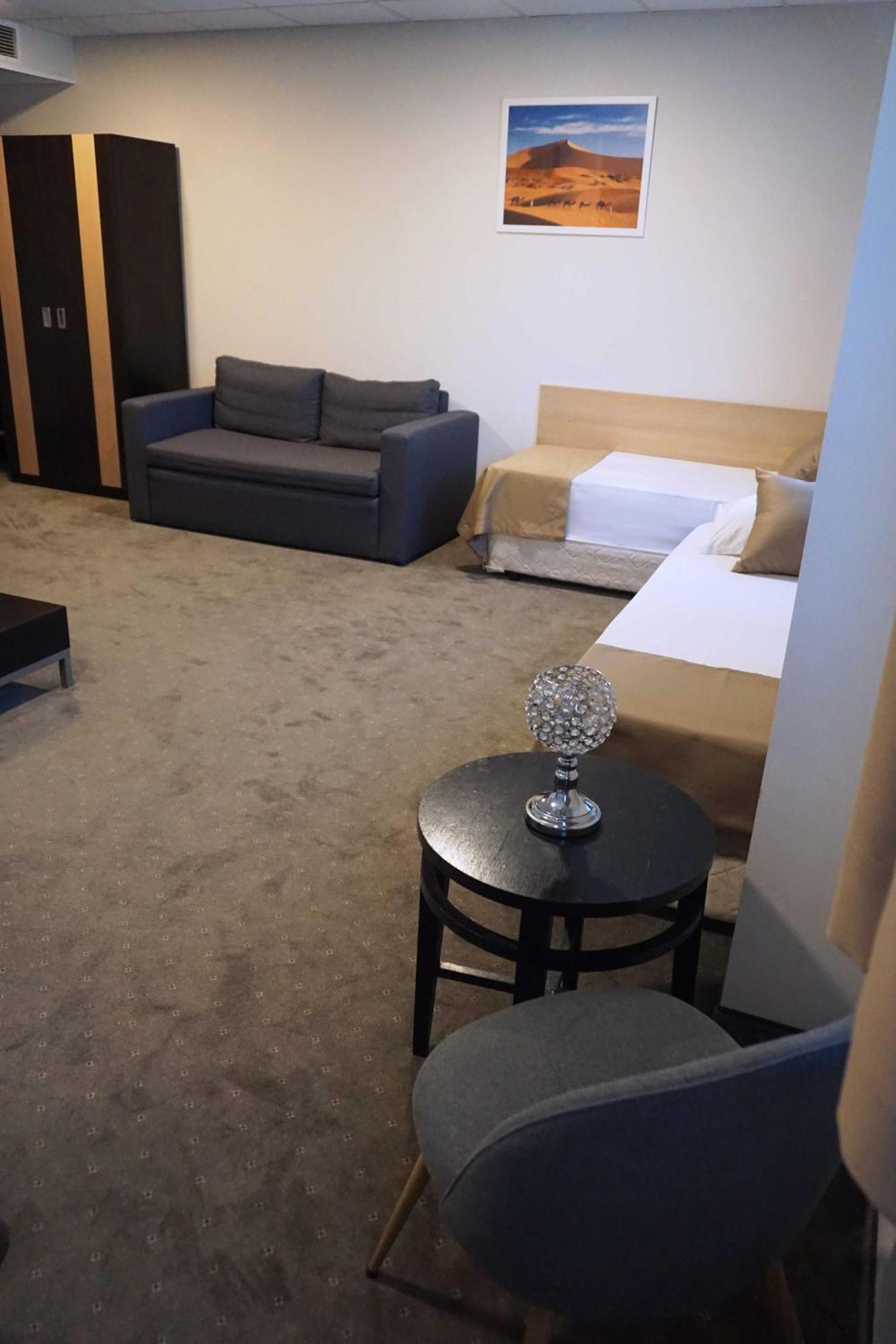 Hotel Ihtiman Eksteriør bilde