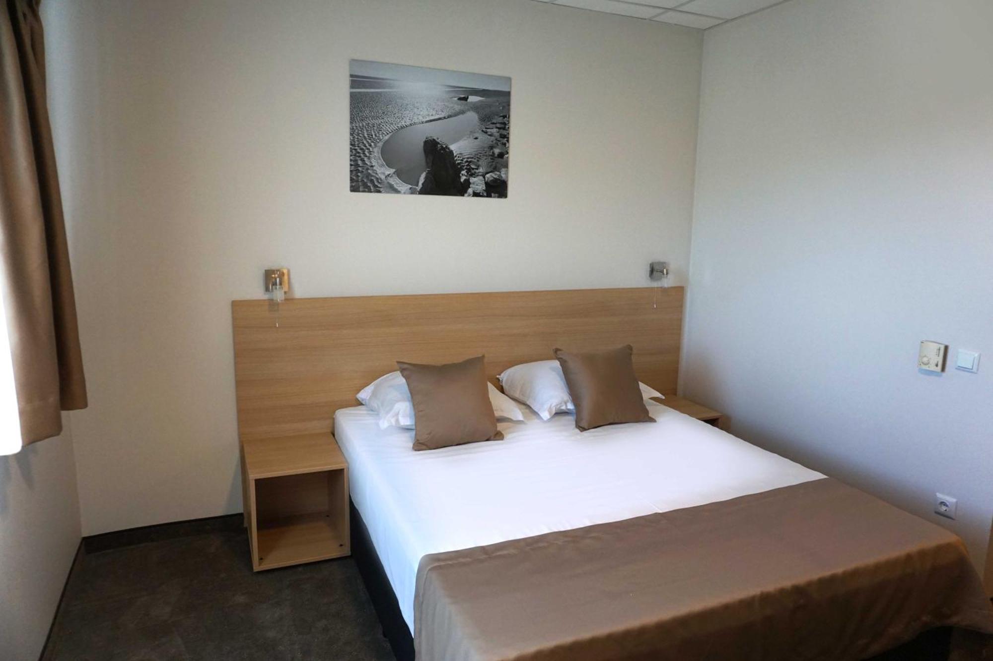Hotel Ihtiman Eksteriør bilde